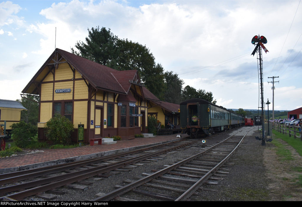 Kempton Station